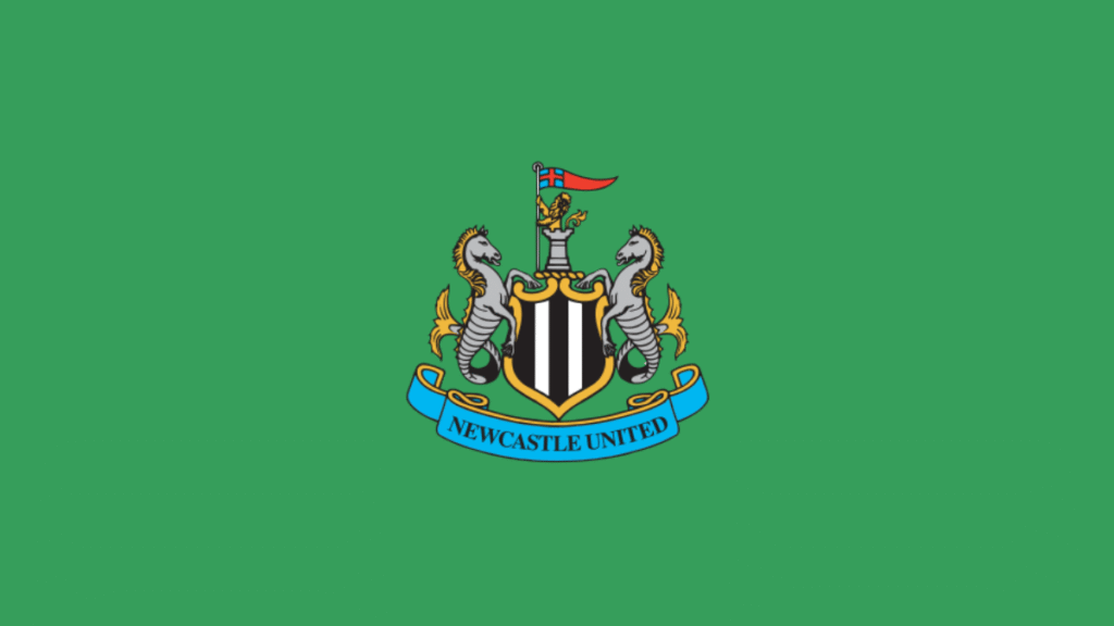 Newcastle United Giữ Chân Trippier, Tương Lai Chưa Rõ